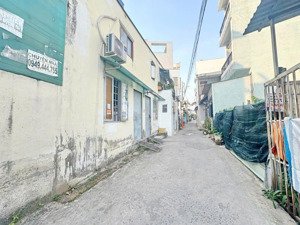 nhà hẻm thoáng huỳnh tấn phát, q7 giá bán: 5.5 tỷ (còn trao đổi) dt: 4x15.6m