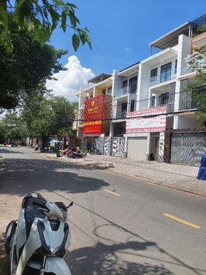 còn gì hơn, chỉ 5,2 tỷ có ngay nhà mới len keng 61m, 2 tầng, xe hơi đỗ cửa, tam bình, thủ đức.