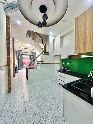 tân bình nhà đẹp mới xây 4 tầng btct - hẻm ô tô - chỉ hơn 7 tỷ còn tl
