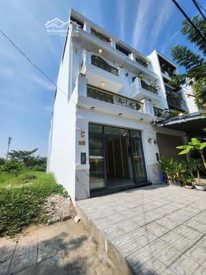 bán nhà 83mv có thang máy đường đào tông nguyên, nhà bè. lhe gặp ti để xem nhà.