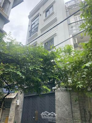 nhà 3 tầng-10 căn hộ dịch vụ-dòng tiền 50tr/tháng - sát mặt tiền lê văn thịnh - giá chỉ 10.8 tỷ