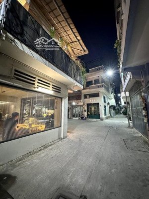 trần hưng đạo quận 5, hẻm ô tô 5m, 45m2 có thang máy, 5 tầng nhỉnh 9t