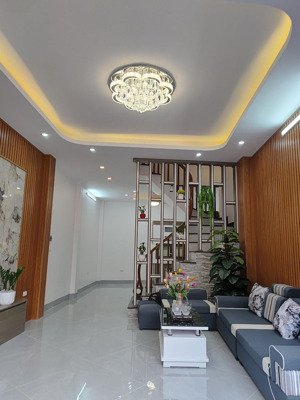 cần bán nhà 4 tầng nội thất sang đông mỹ - thanh trì - giá chào : 6.8 tỷ