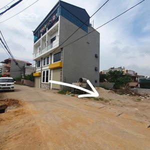 nhà em cần bán gấp đất trục chính chùa thông. đối diện bv 105. đường 2 oto tránh. dân cư sầm uất