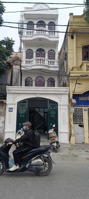 cho thuê nhà mặt phố thịnh liệt, hoàng mai, dt 120m2, mặt tiền 5m, 4 tầng, nhà mới, đẹp, 35 triệu