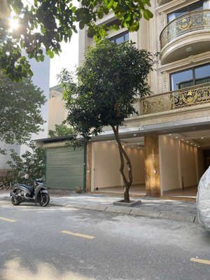 bán đất tặng nhà ngọc thụy ô tô tránh mặt tiền rộng nhỉnh nhẹ 16 tỷ chính chủ