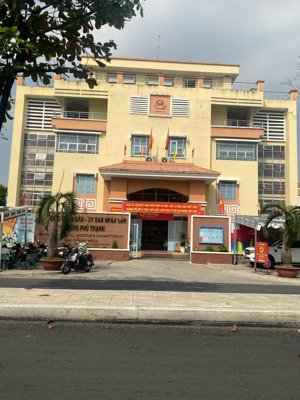 bán nhà mặt phố 5 tầng khu họ lê, gần đường nguyễn sơn, tân phú, ngang 4,1m dài 18m, nhỉnh 9 tỷ