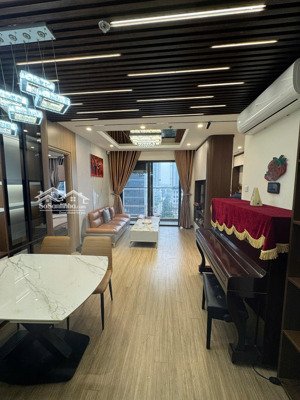 chính chủ bán căn góc 3pn hiếm sa2 vinhomes smart city