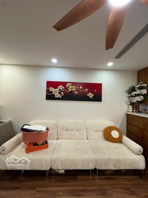 duy nhất căn 2pn 81.1m full nội thất tầng trung giá tốt nhất tại golden park sẵn sổ đỏ