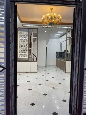 chính chủ bán nhà ỷ la - dương nội, 5 tầng thoáng sáng, ô tô gần, ngay chợ dân sinh, full nội thất