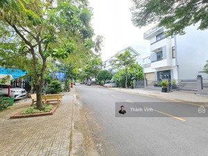 cần bán lô đẹp sát góc,giá tốt đầu tư,diện tích 154m2 vị trí đẹp.lô btđl 300m2 công viên view sông.