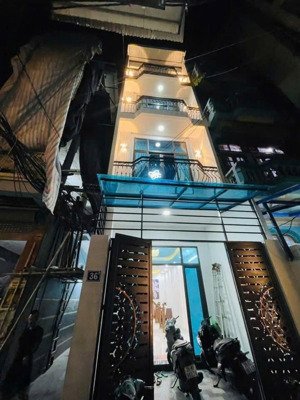 bác mình nhờ chuyển nhượng gấp đống đa 48m 4t mt 4m giá 15 tỷ ô tô kinh doanh