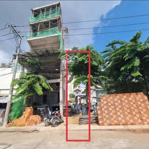 bán lô đất 5.3x19m, xây được : hầm 6 tầng, đương số 7 lý phục man, q.7