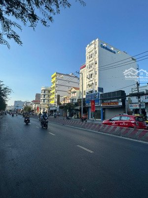 bán nhà 10.6x56m, xây được : hầm 8 tầng, mt huỳnh tấn phát , quận 7