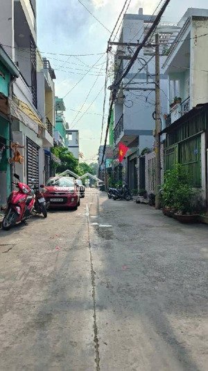 nhà 3 tầng hẻm 7m thông đường le trọng tấn, dt 90m2, chỉ 9,8 tỷ