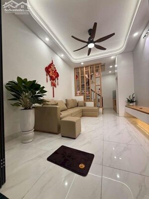 NHÀ GẦN PHỐ THÁI THỊNH 5 TẦNG XÂY MỚI ĐẸP_34m2_NGÕ NÔNG THÔNG THOÁNG_TẶNG NỘI THẤT XỊN VỀ Ở NGAY_hơn 8 tỷ