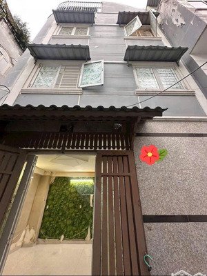 ngang bề thế 6m - 3 tầng btct - sát mt phan văn trị - q5 chỉ 5.xx tỷ. tl chính chủ