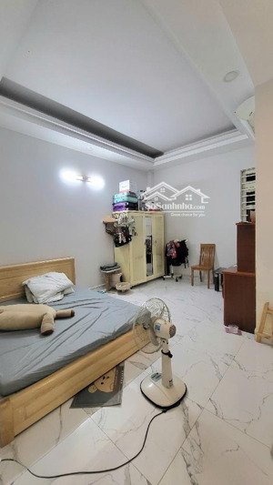 nhà quận 8, phạm thế hiển, 3 tầng , 4m x13m, nhỉnh 7 tỷ