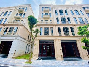 chính chủ cần bán gấp căn liền kề tn1 85m-35ty, đối diện 2 tòa chung cư masteri - vinhomes cổ loa.