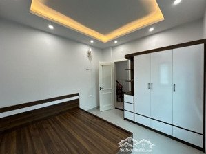 trung tâm thi trấn tram trôi -42m-5tầng -hơn 6tỷ