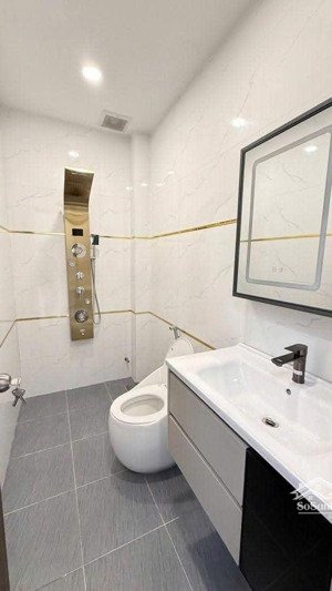 nhà mặt tiền 90m2, đúc 2 tầng,lạc long quân,quận11,chỉ 15 tỷ nhỉnh