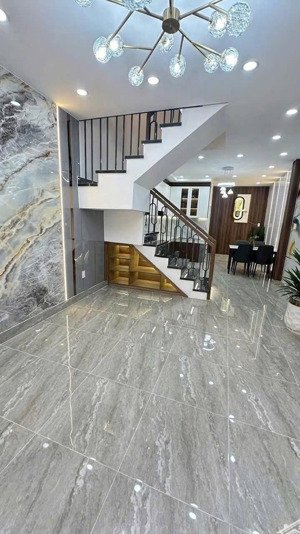 nhà đẹp giá rẻ 4 tầng btct 36m2 tân hoà đông xách vali ở ngay chỉ 6.25 tỷ