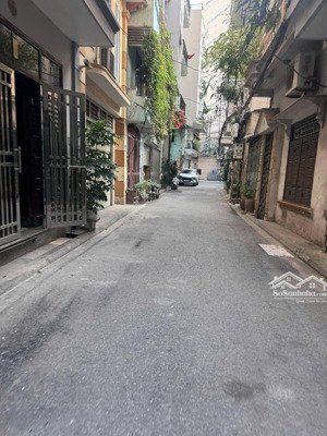 tư đình. bán nhà 5 tầng. lô góc. dt 35m. mt 4m giá 8 tỷ 3. bán nhà phố tư đình long biên. ô tô.