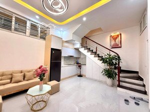 bán gấp nhà phố thịnh quang ngõ xe ba gác chánh, gần ô tô 2 thoáng trước sau 37m x 5tầng