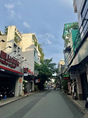 hàng hiếm quá ngay nhà ga t3-xe hơi tới cổng-chỉ 8,6tỷ-70m2-2tầng-(5,2x13,5m)