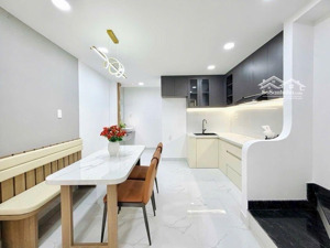 nhà mới đẹp 5 tầng sau mặt tiền hoàng văn thụ phú nhuận 6 phòng nở hậu