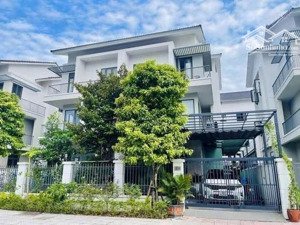 mua ngay biệt thự cạnh cao tốc sân bay gia bình. cách hà nội 1 bước chân. giá cđt. ân hạn gốc lãi.