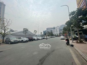 sốc, ngon, mặt phố hồng tiến, vị trí vàng, 84 m2 mt 5.2m chỉ 38 tỷ