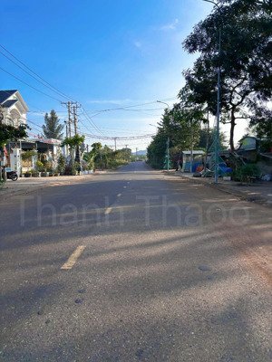 nhượng lại lô đất mặt tiền đường 28 hòa long - vị trí đẹp sổ riêng