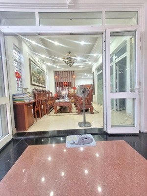 biệt thự hiệp bình chánh 156m2 ngang 9.5m giảm sốc 1đ chốt trước tết - gigamall - pvđ giá hơn 12tỷ