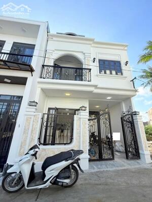 NHÀ 2 TẦNG GẦN CHỢ MAI (HUẾ) GIÁ 2 TỶ 5XX