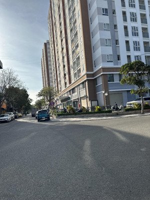 bán cặp góc đối diện chung cư hacom, khu k1, 180m2 hướng tây bắc giá 11ty2 tl