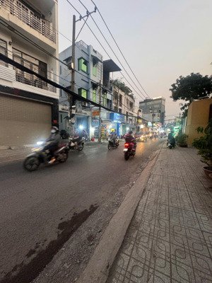 bán nhà riêng mặt tiền tại đường 8, gò vấp, 7,5 tỷ thương lượng,43 m2,