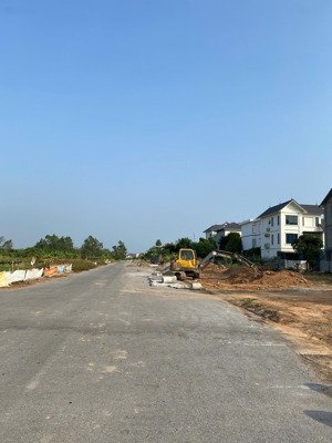 bán lô liền kề 2 mặt tiền đường 19.5m khu đô thị quảng lợi vĩnh yên
