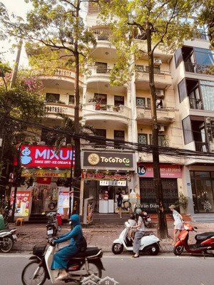 cho thuê nhà mặt phố linh lang 100 m2 x 4 tầng mặt tiền 6,5 m, call em kẻo lỡ mặt bằng đẹp