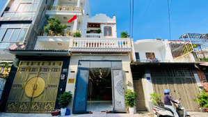 tôi bán căn nhà phố mặt tiền trần quang cơ, p. tân thới hiệp, q12