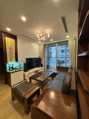 căn hộ 3n vinhomes gardenia đang trống chưa có ai ở , full nội thất , chỉ 30tr/tháng vào luôn