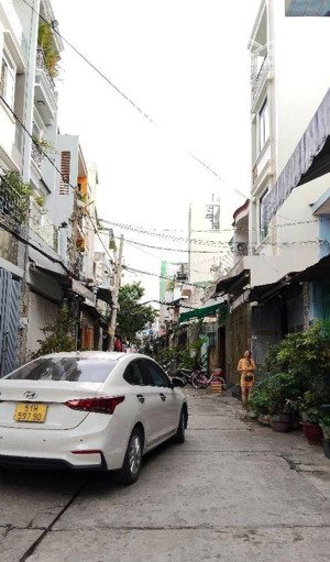 nhà gò xoài gần chợ hẻm 6m thông 80m2 chỉ nhỉnh 5 tỷ