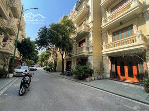 cực phẩm! bán nhà kđt văn quán, dt 60m, 5 tầng thang máy, nhà đẹp, ô tô tránh, giá 16,8 tỷ.