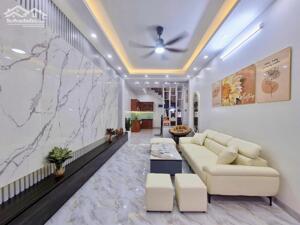 BÁN NHÀ PHỐ GIÁP NHỊ - HOÀNG MAI GẦN MẶT NGÕ Ô TÔ THÔNG, NHÀ 5 TẦNG ĐẸP Ở NGAY, NHỈNH 7 TỶ.