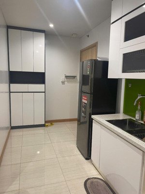 cho thuê cc green bay garden (30 tầng) ,7,5 triệu, 65m2, 2pn 2wc, hùng thắng, hạ long.lh:0913129558