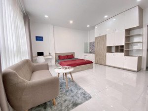 cho thuê căn hộ studio cửa sổ q3 gần ngã sáu cộng hoà, cư xá đô thành, nowzone