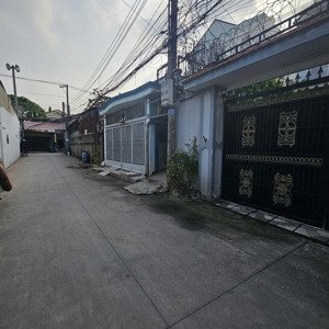 đất hẻm xe tải quay đầu. 20m ra mặt tiền đường lớn. bình đường dỉ an