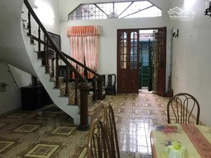 chính chủ cần cho thuê nhà 70m2 2,5 tầng ở trung tâm phường an biên