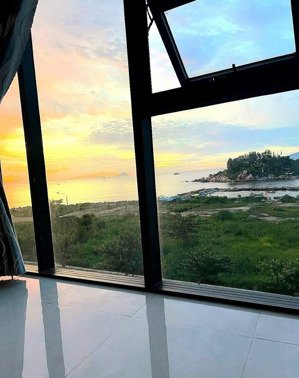 b68. bán nhanh tòa nhà phố lô góc kinh doanh nghỉ dưỡng view biển hòn chồng - 17 tỷ 500
