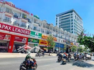 chính chủ bán nhà 3 tầng, 4x20m, hẻm ô tô thông ở đường phan văn trị, p5, gò vấp, dọn vào ở ngay.